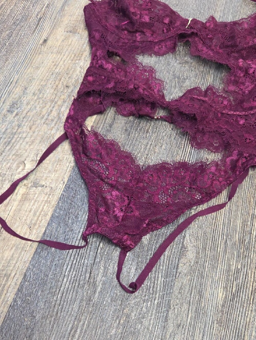 La SENZA Plum Lace Cutout Teddy - Picture 2 of 5
